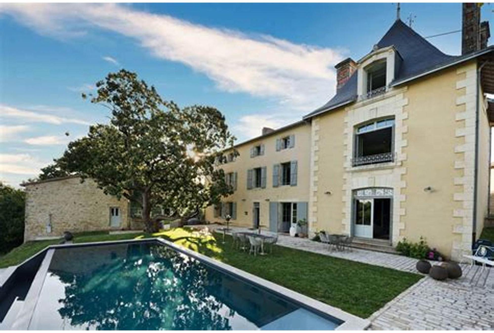 Gites Les Demeures De Valette Azay-le-Brule Exteriér fotografie
